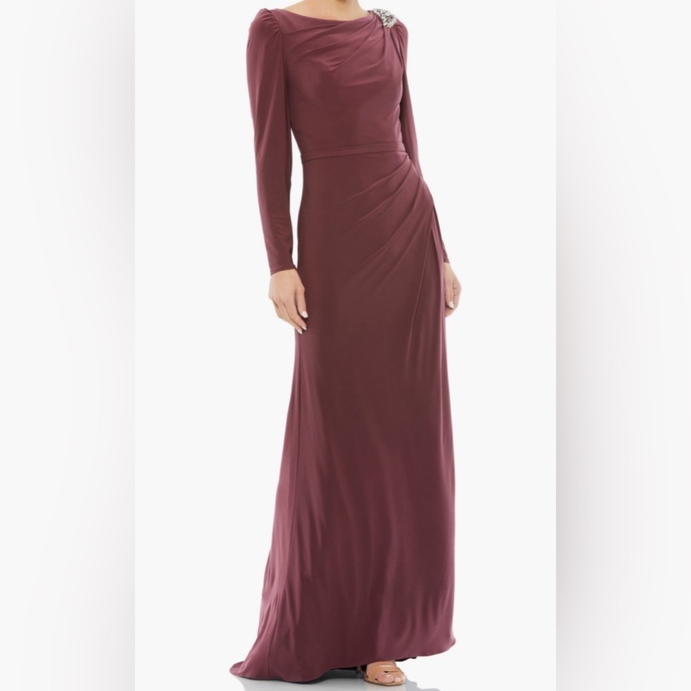 MAC DUGGAL Long Sleeve Jersey Gown